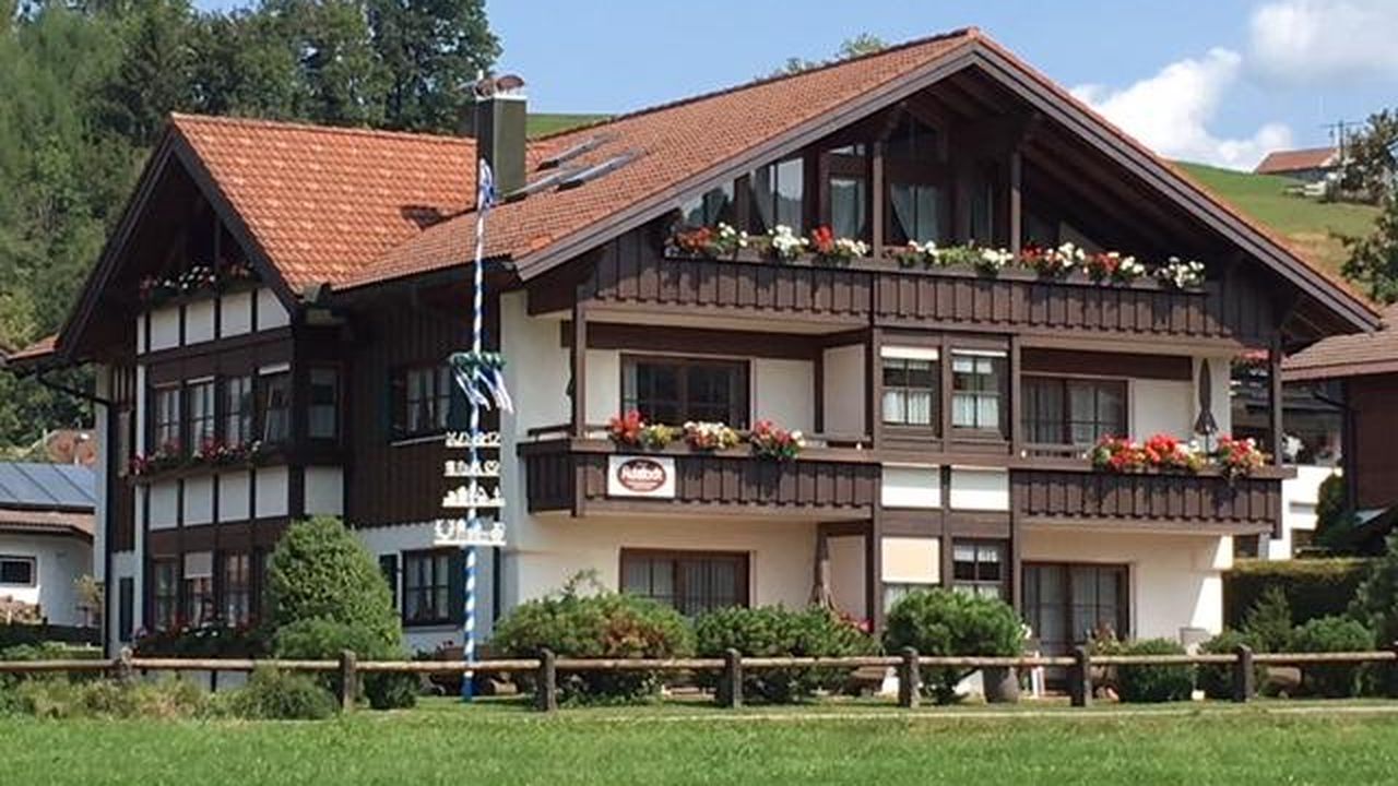 S/W-Hausansicht S/W-Hausansicht